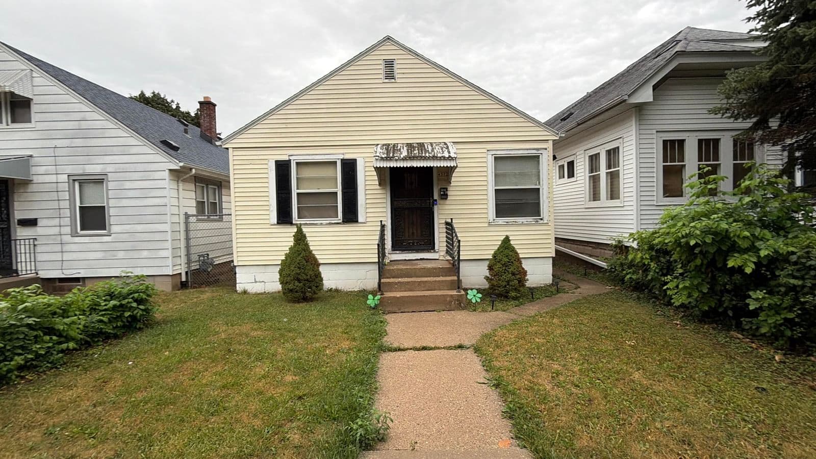 4572 37th, Milwaukee, WI 53209