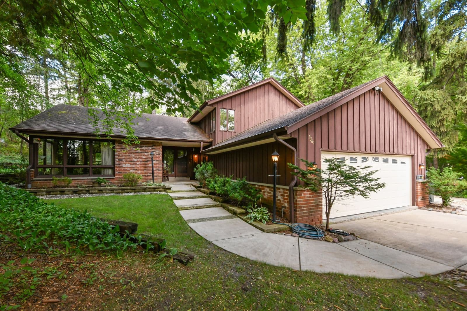 2367 118th, West Allis, WI 53227