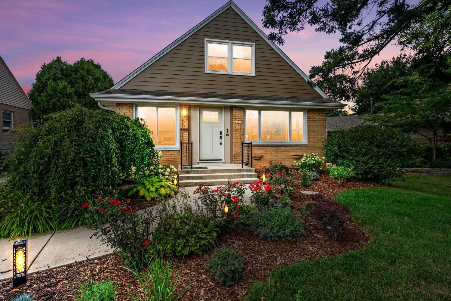 631 104th, Wauwatosa, WI 53226