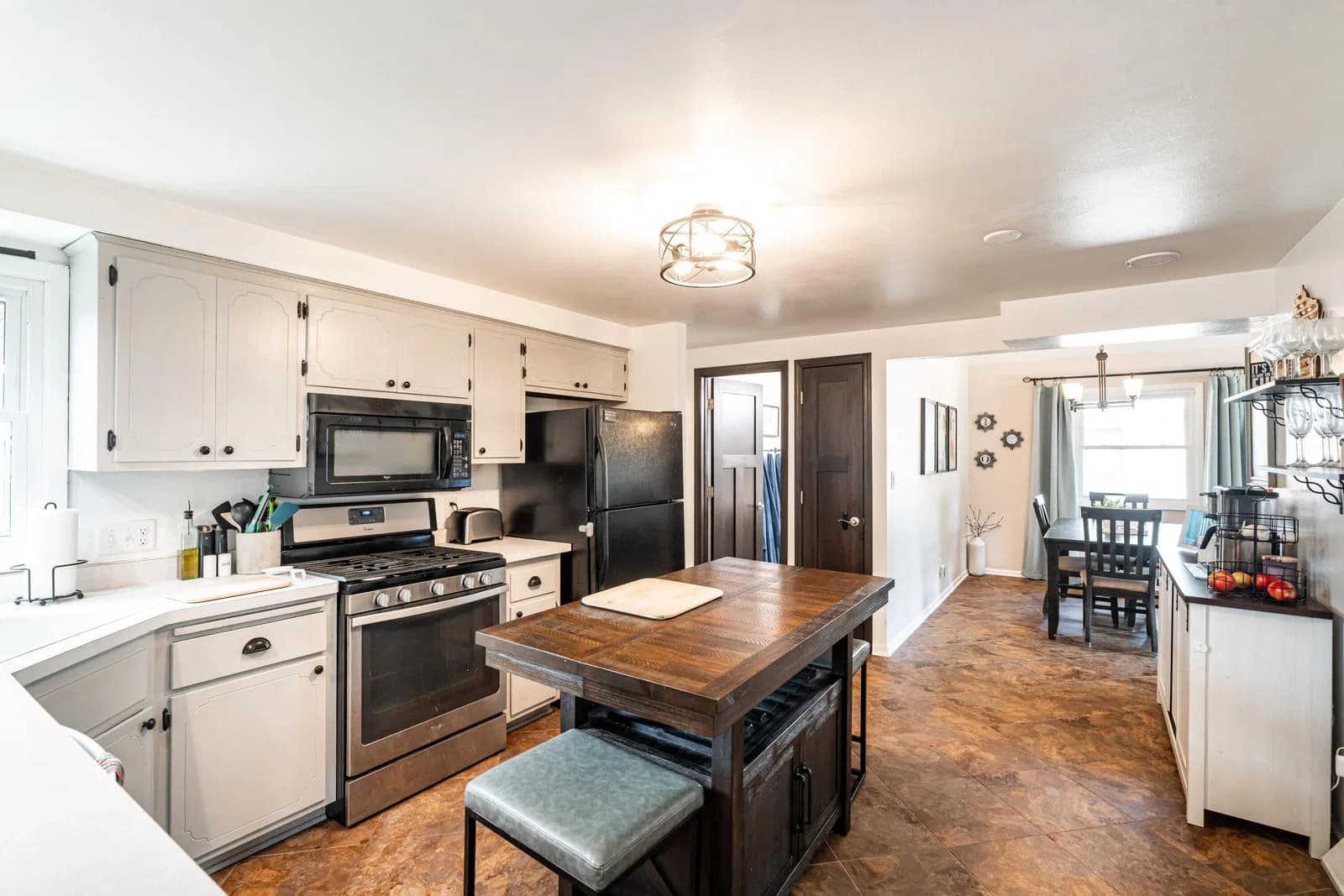 3615 Barnard 5