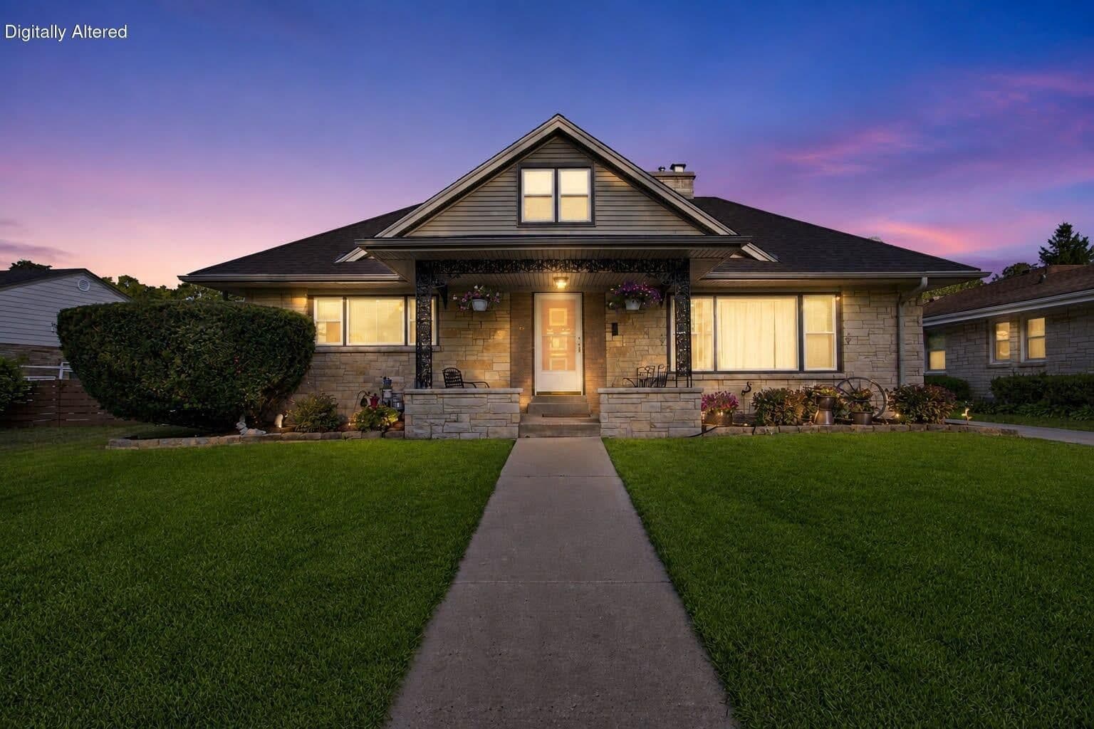 10727 Grantosa, Wauwatosa, WI 53222