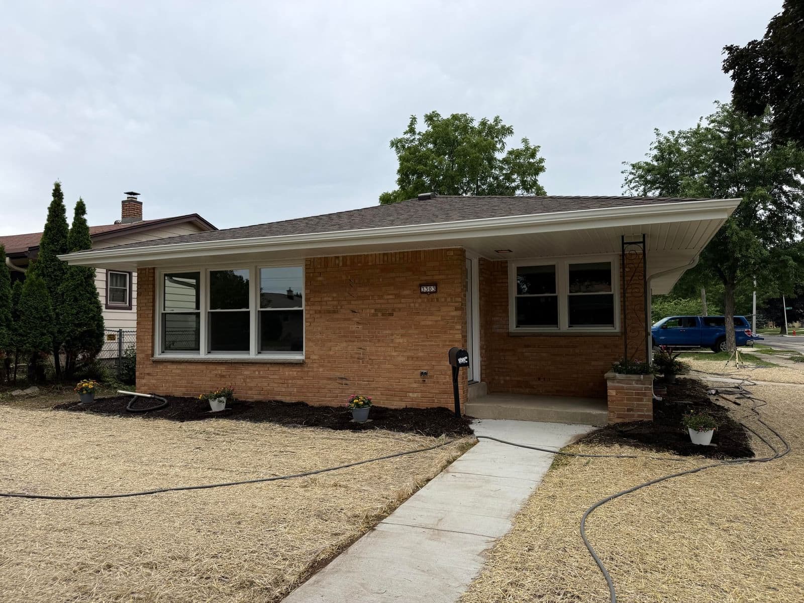 3303 85th, Milwaukee, WI 53227
