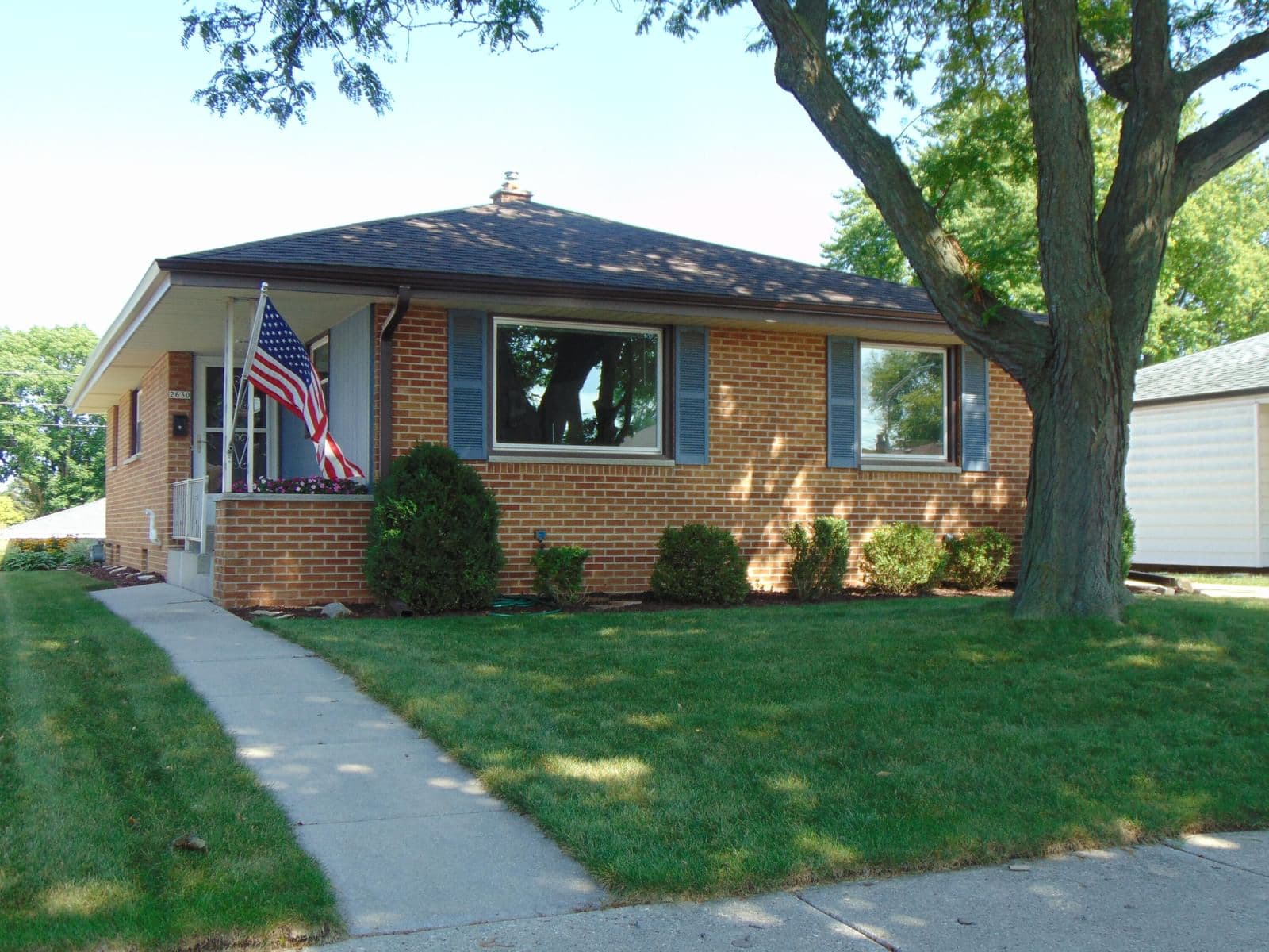 2630 94th, West Allis, WI 53227