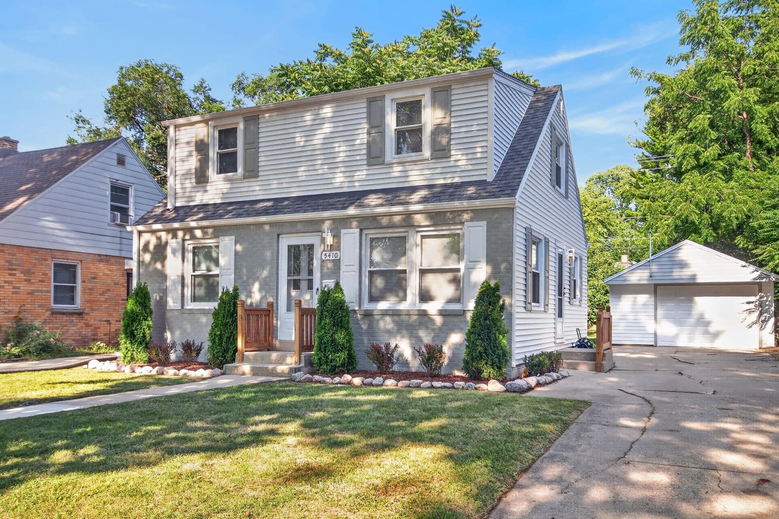 5410 54th, Milwaukee, WI 53218