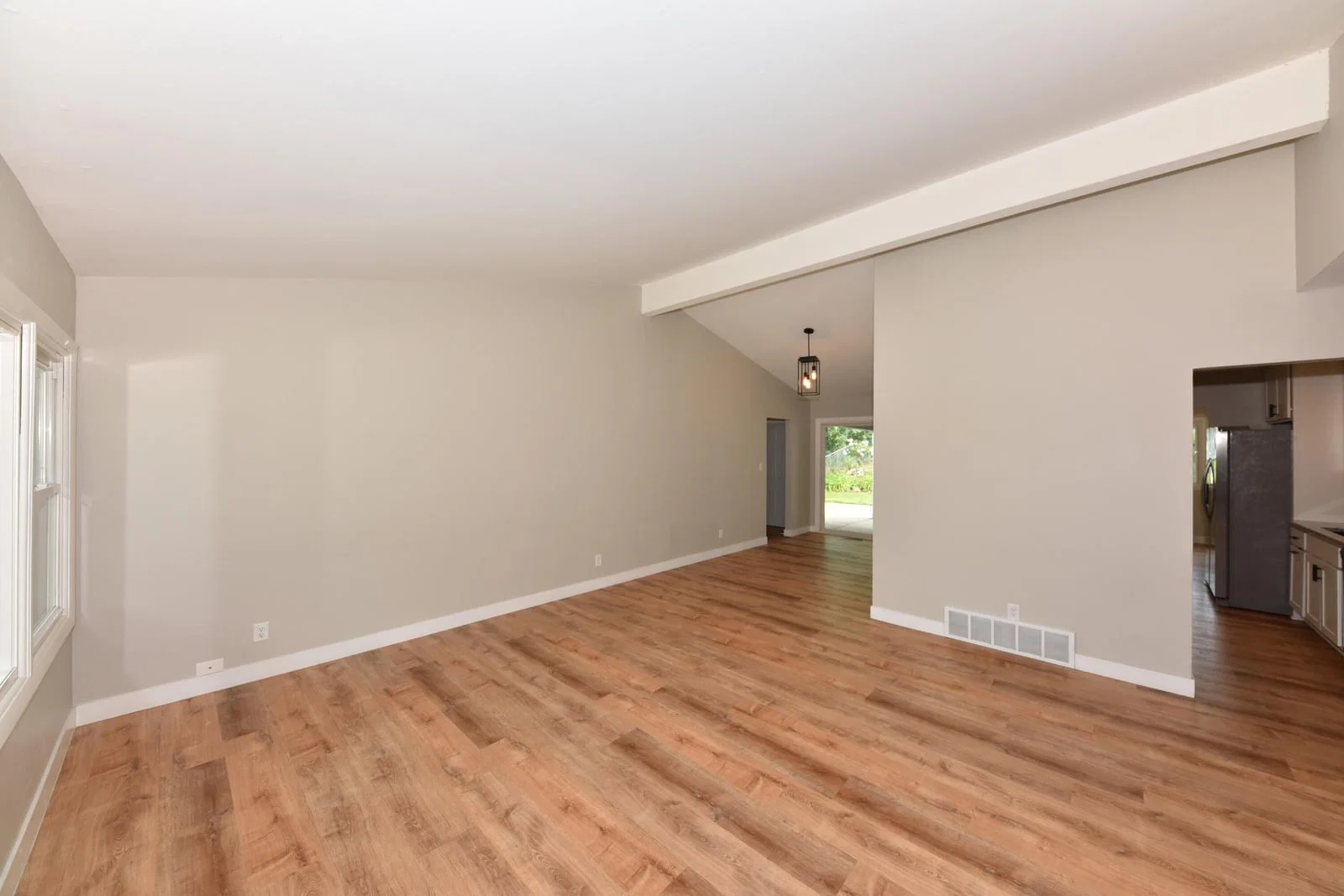 4460 Glenway 2