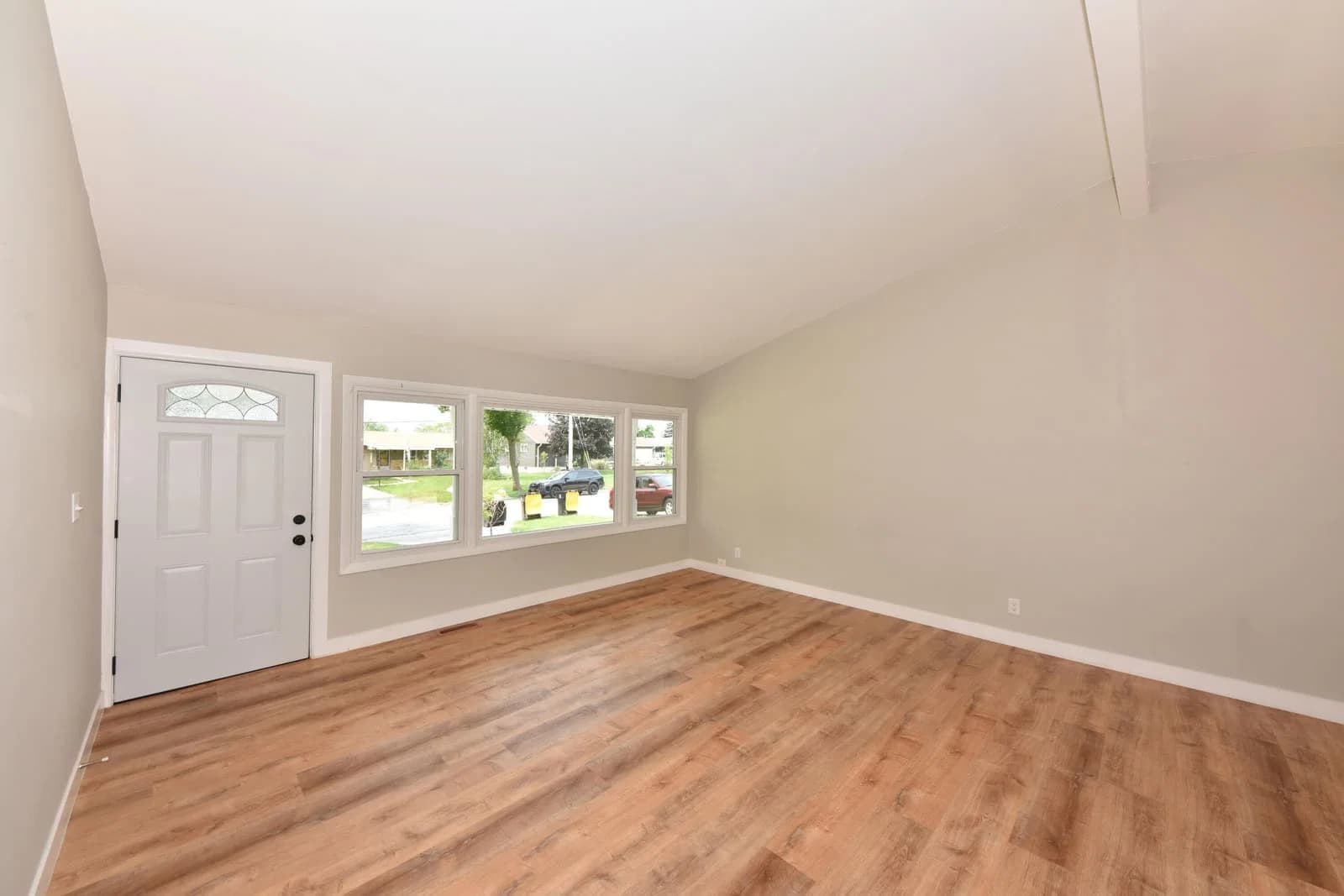 4460 Glenway 3