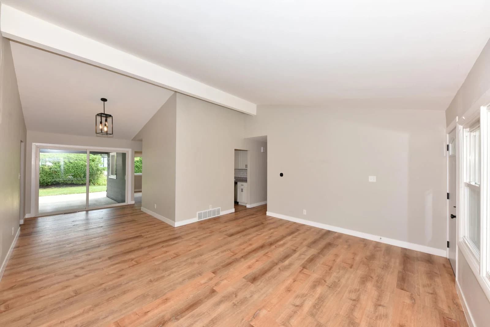 4460 Glenway 5