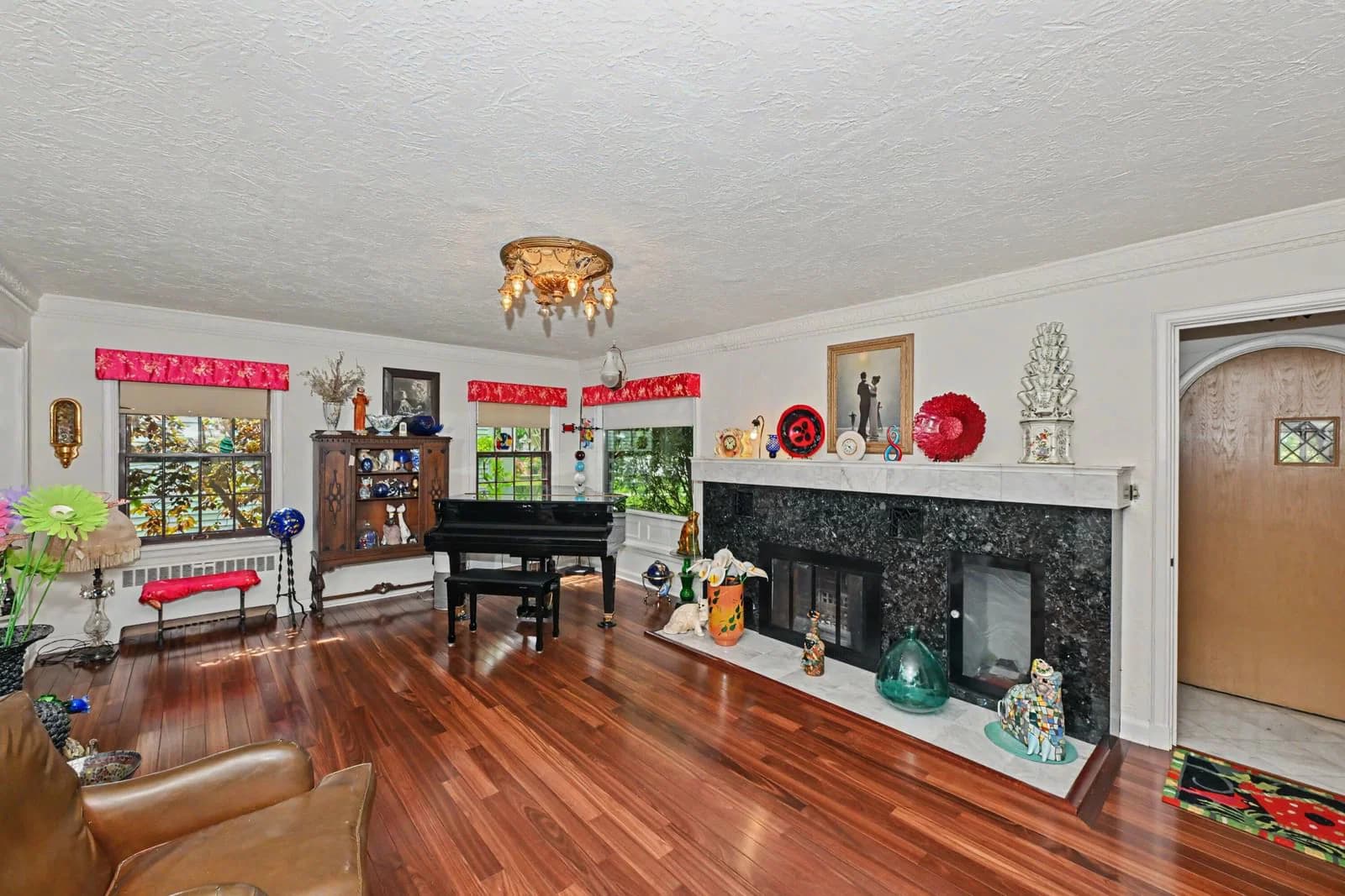 5223 Hayes 5