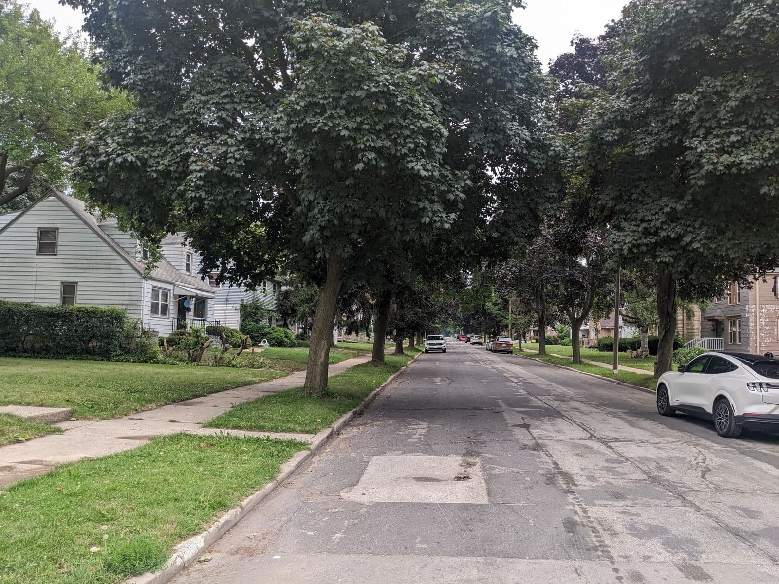 4362 16th, Milwaukee, WI 53209