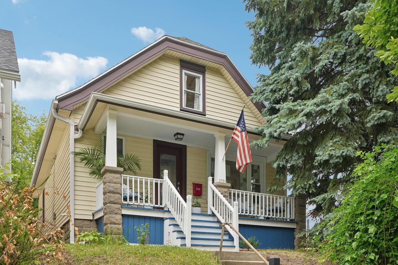 1731 Bennett, Milwaukee, WI 53207