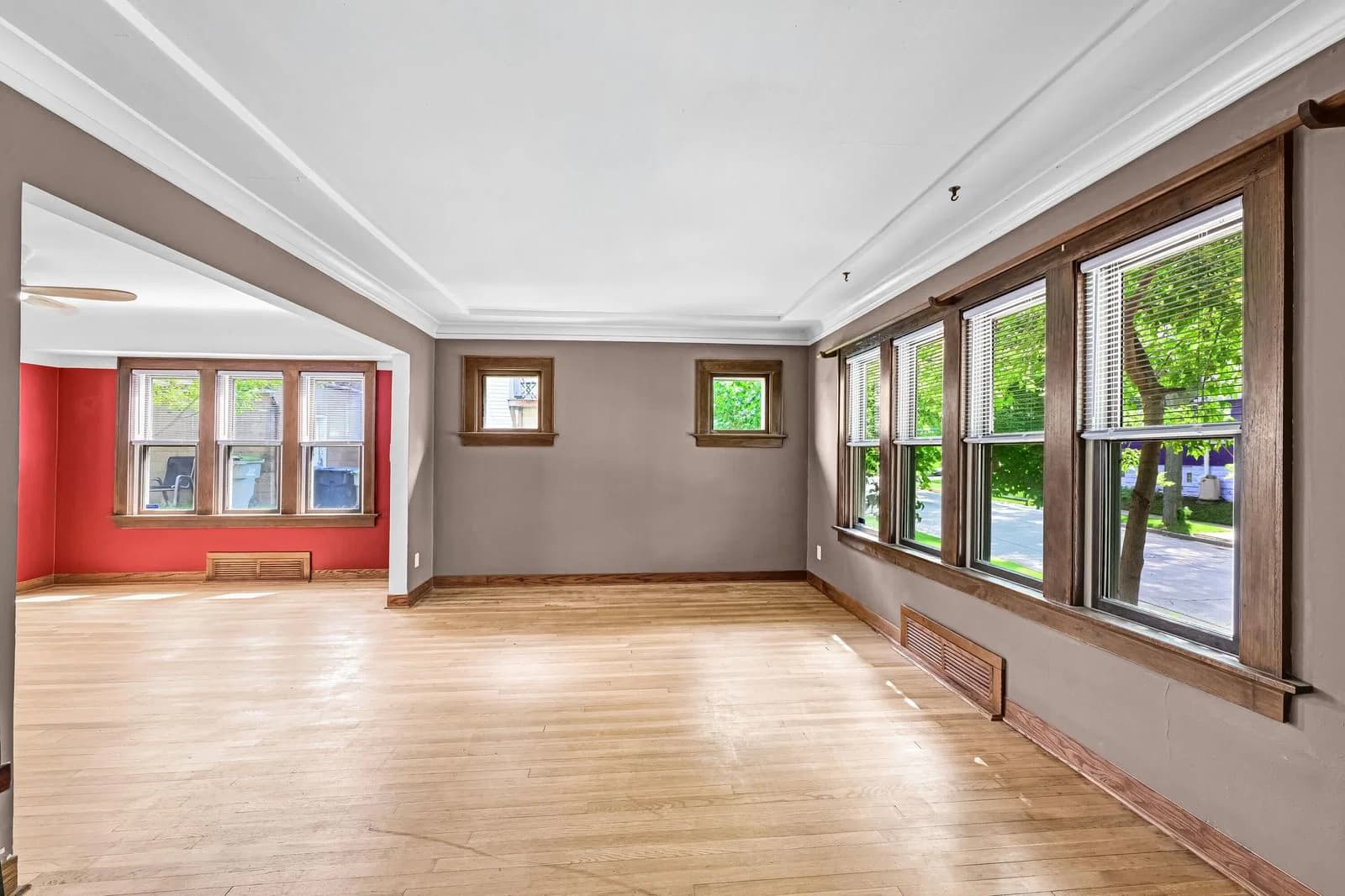 1618 Newport 3