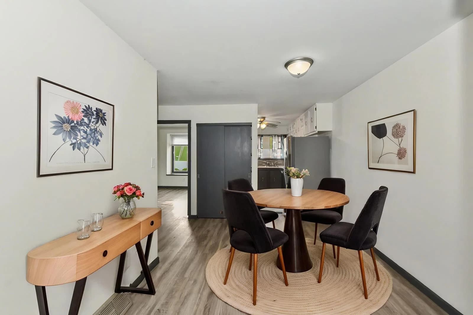 4085 College 5