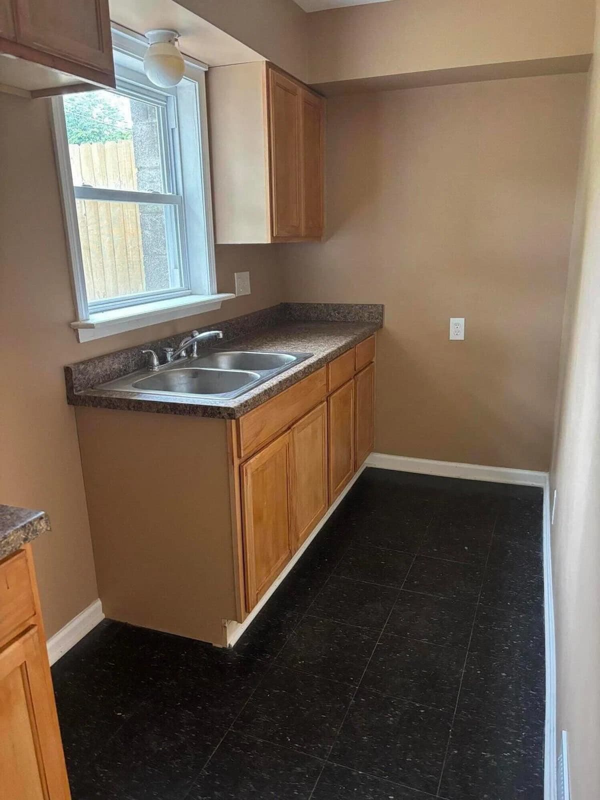 5112 Center 2