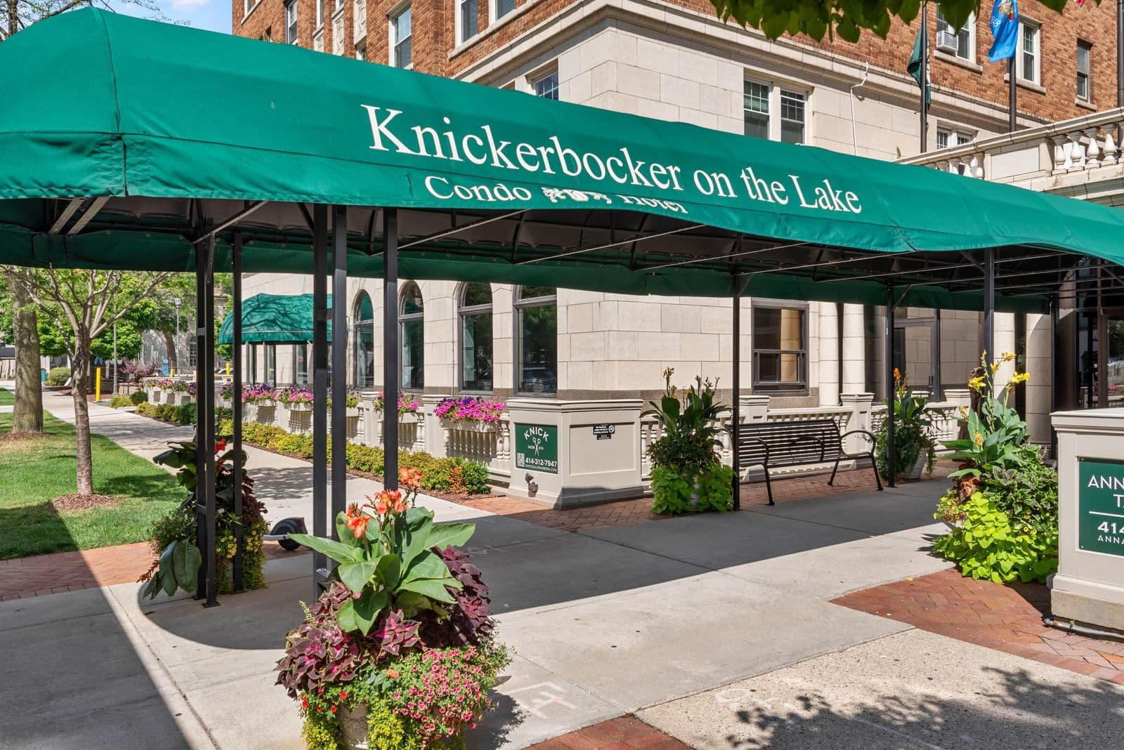 1028 Juneau, Milwaukee, WI 53202