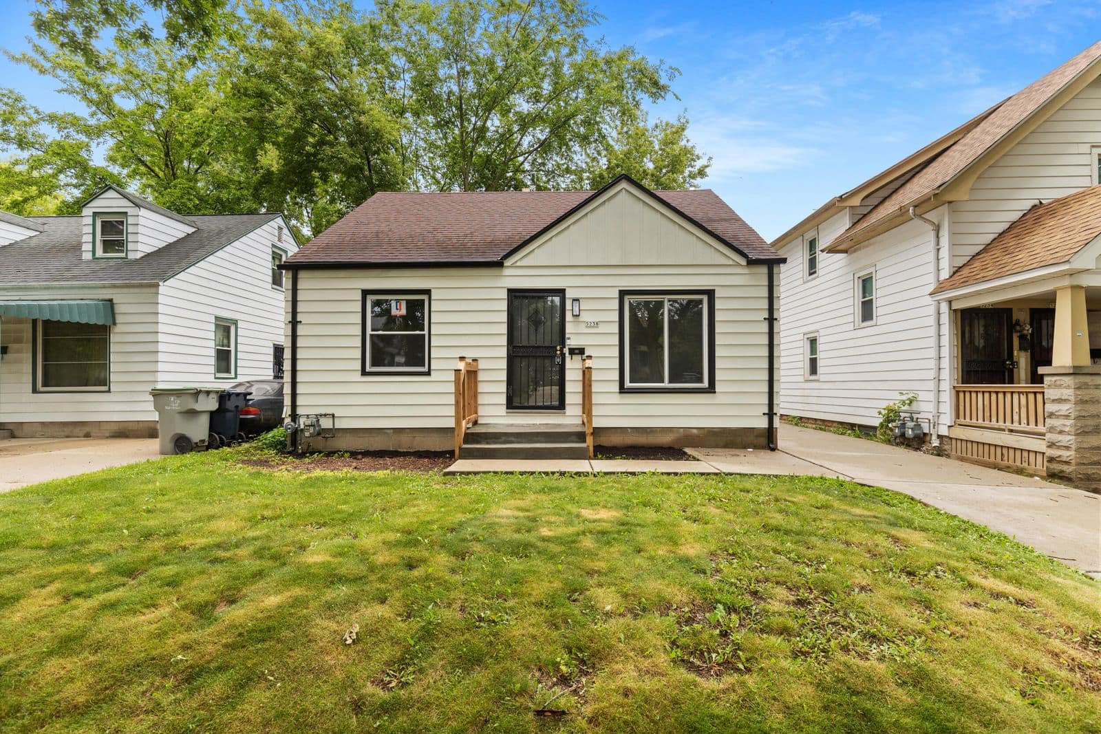 5238 53rd, Milwaukee, WI 53218