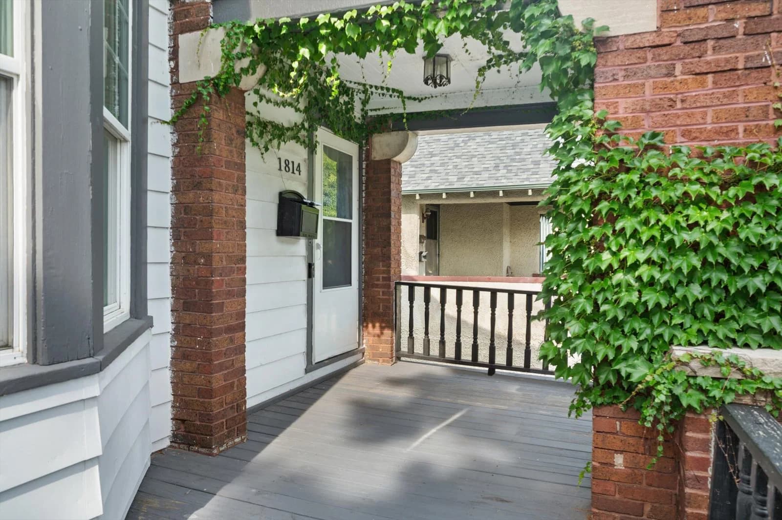 1814 Kenwood 3