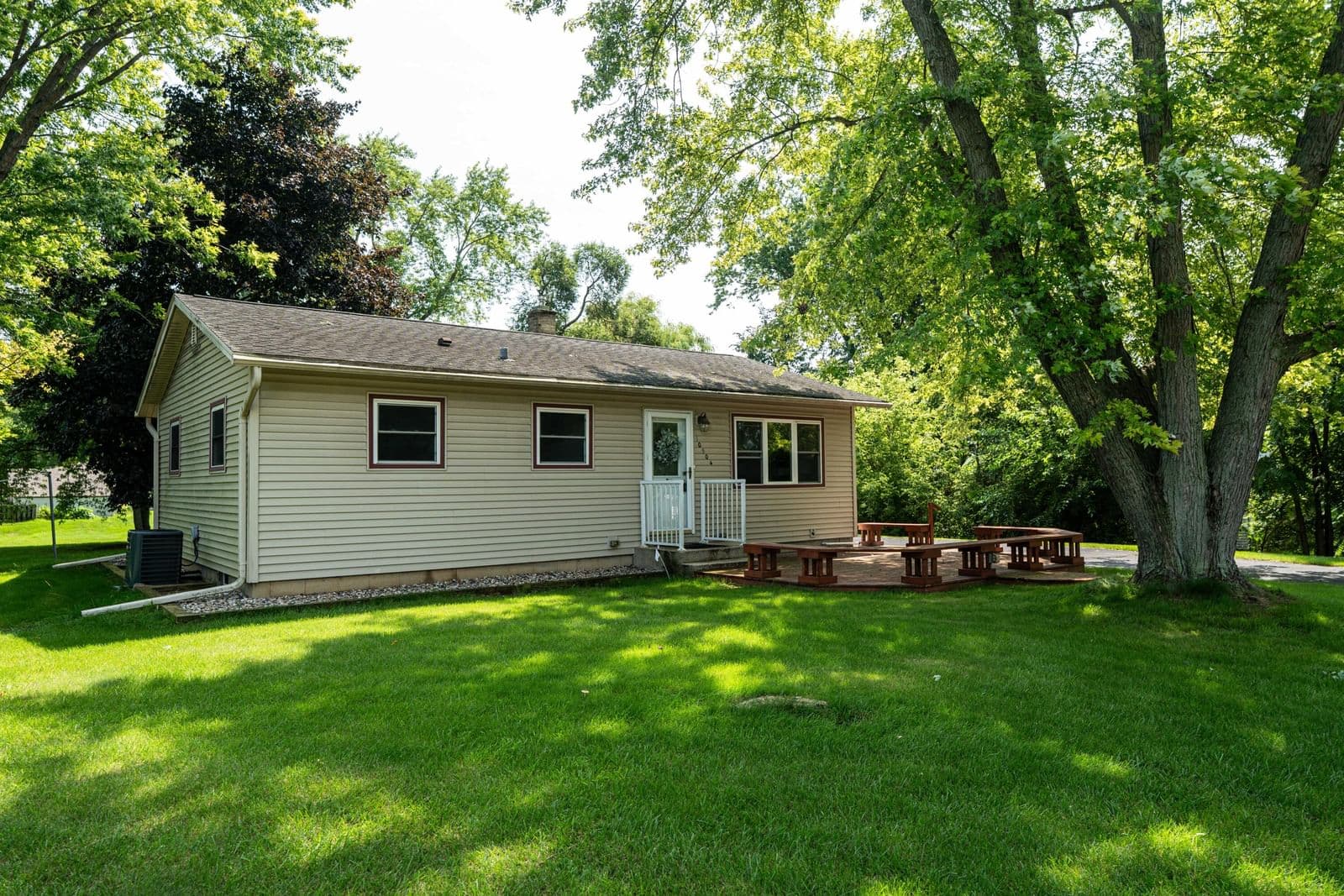 10504 4th, Oak Creek, WI 53154
