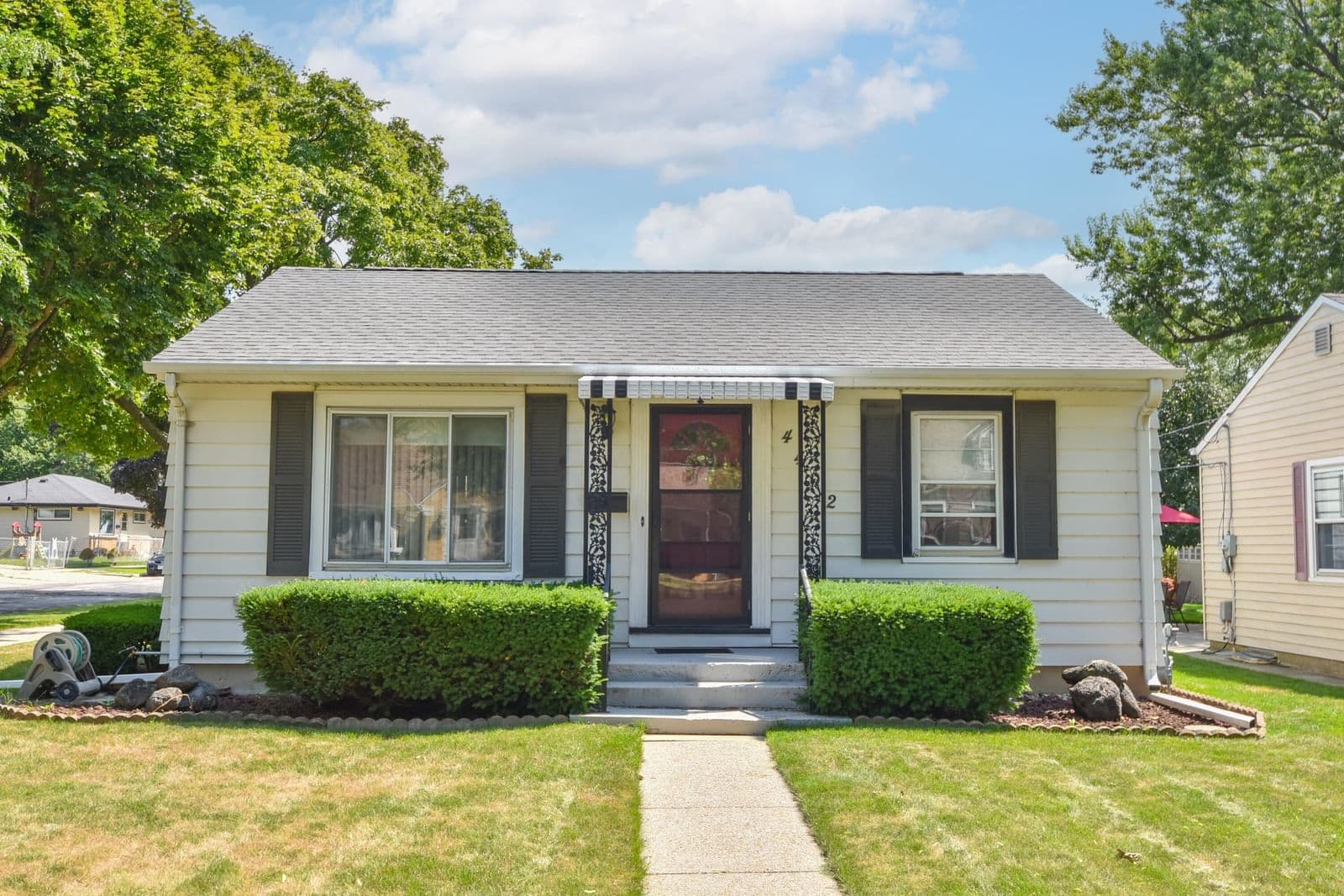 4402 Lenox 3