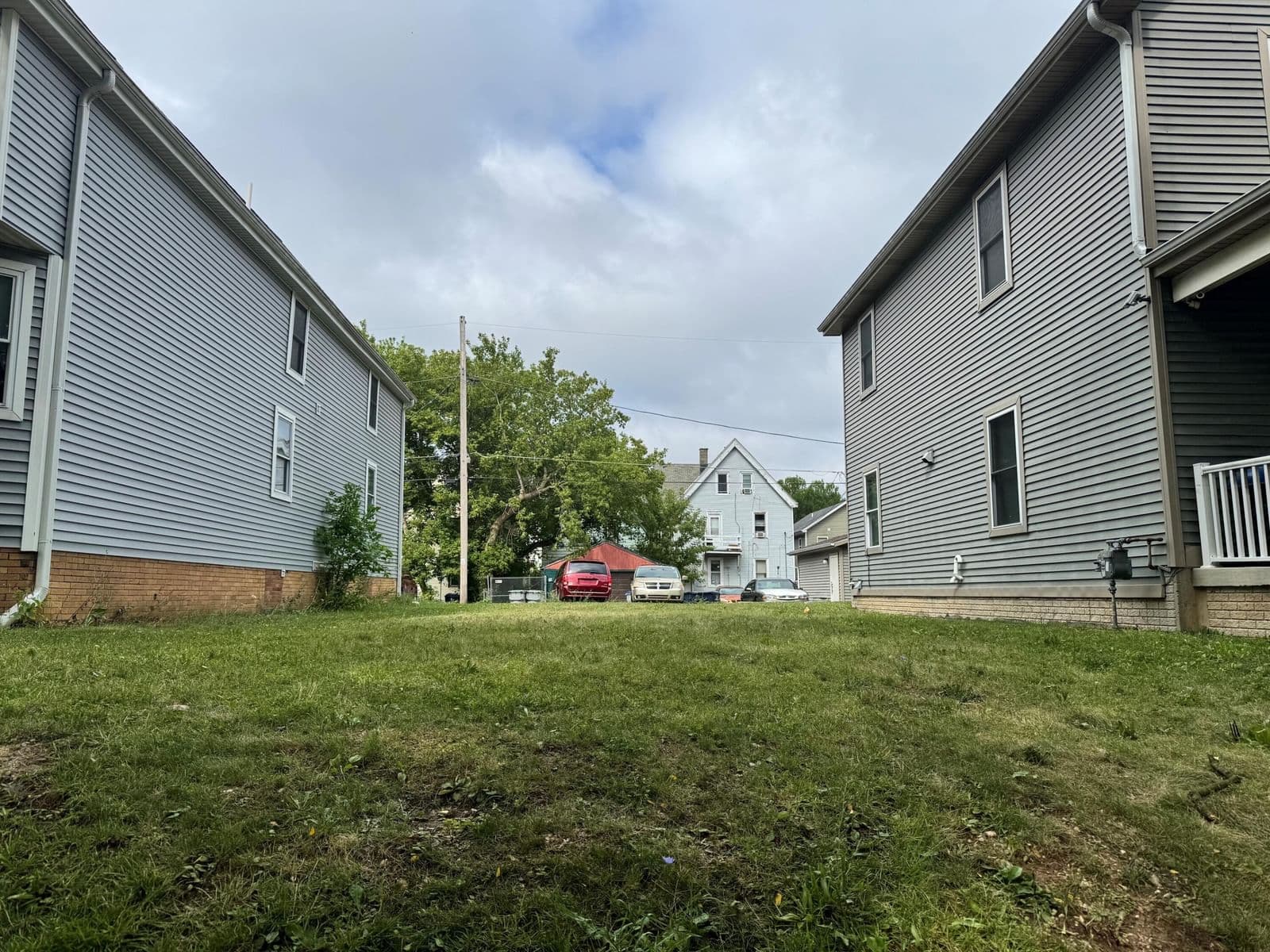 2217 40th, Milwaukee, WI 53208