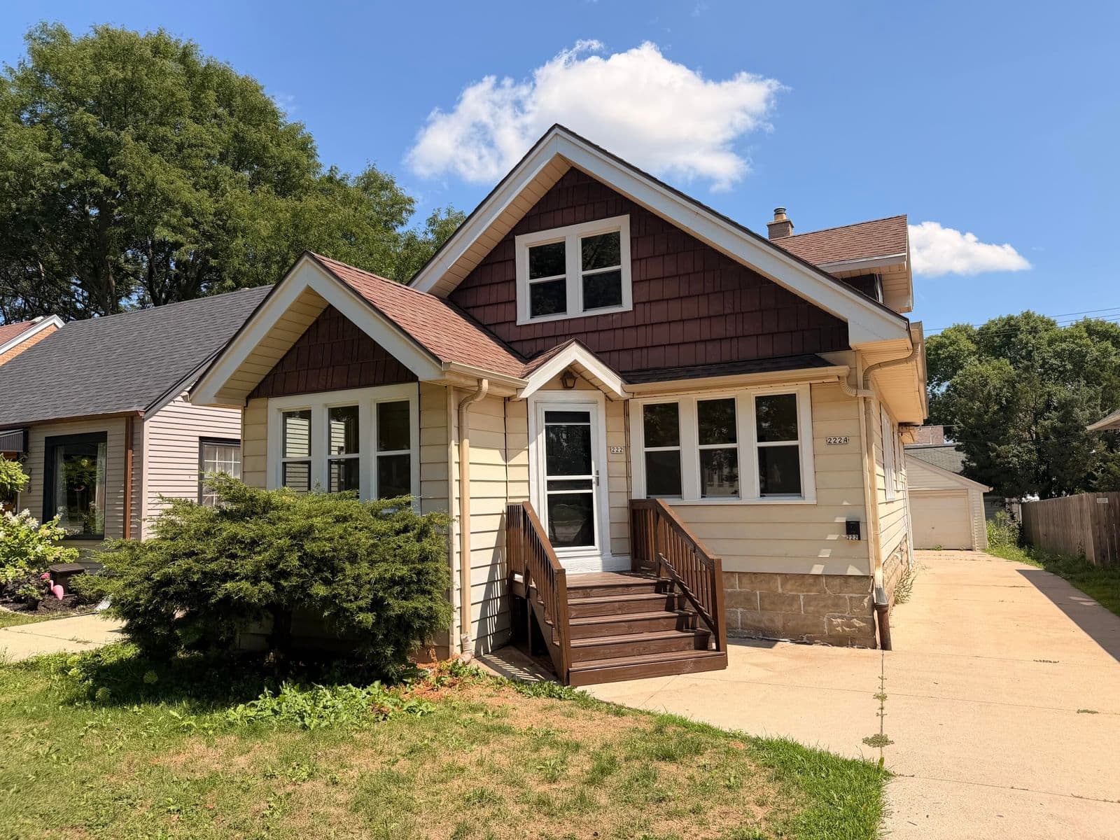 222 73rd, Milwaukee, WI 53213