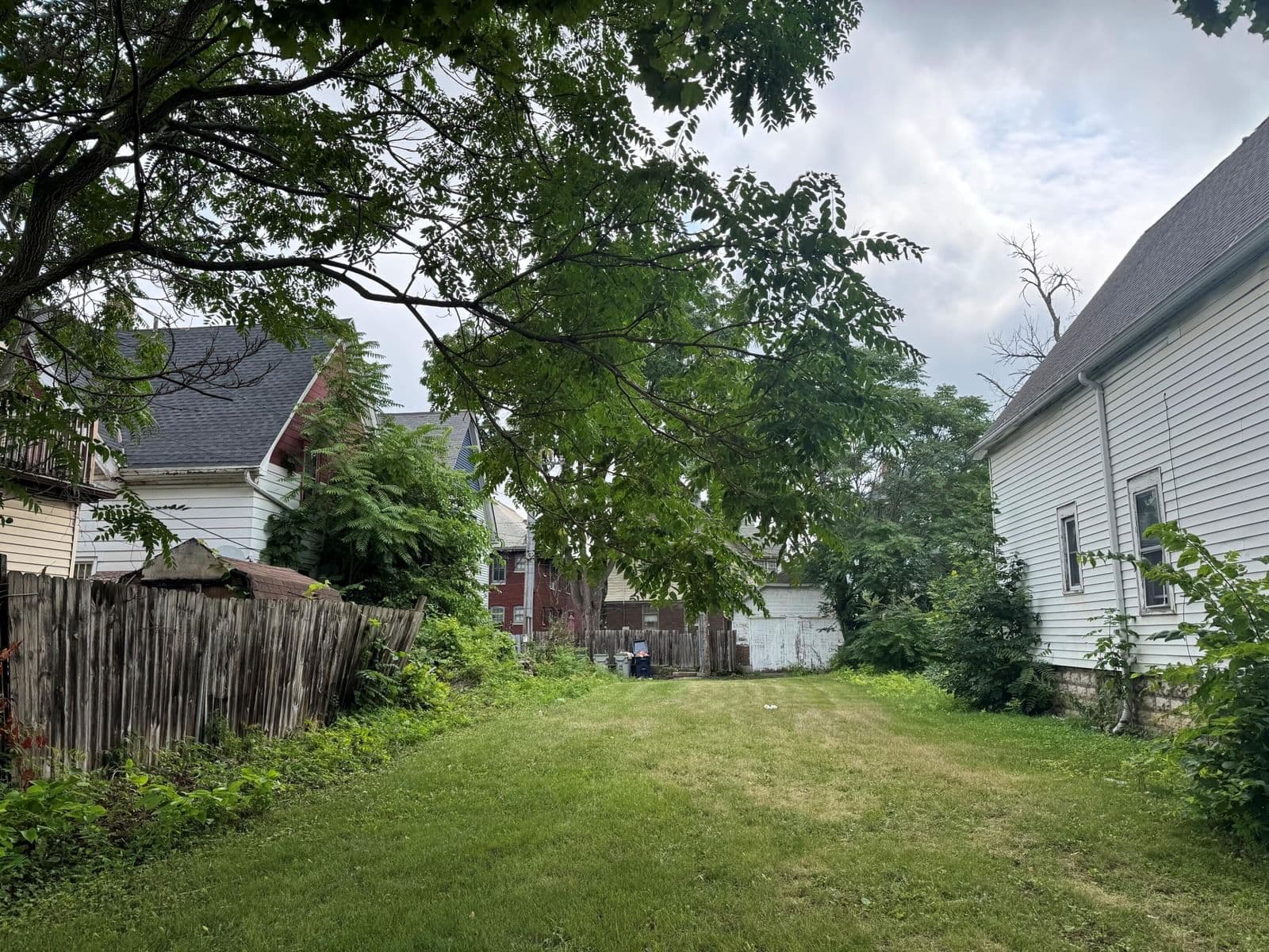 2182 44th, Milwaukee, WI 53208