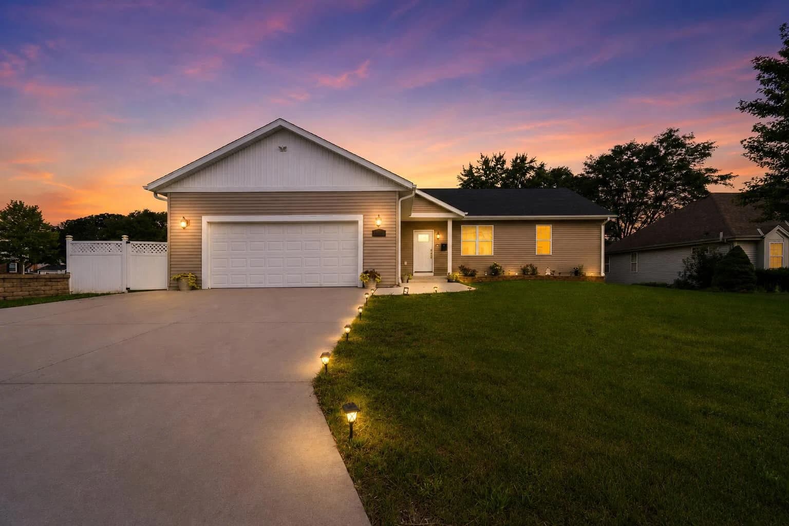 9022 Stuth, West Allis, WI 53227
