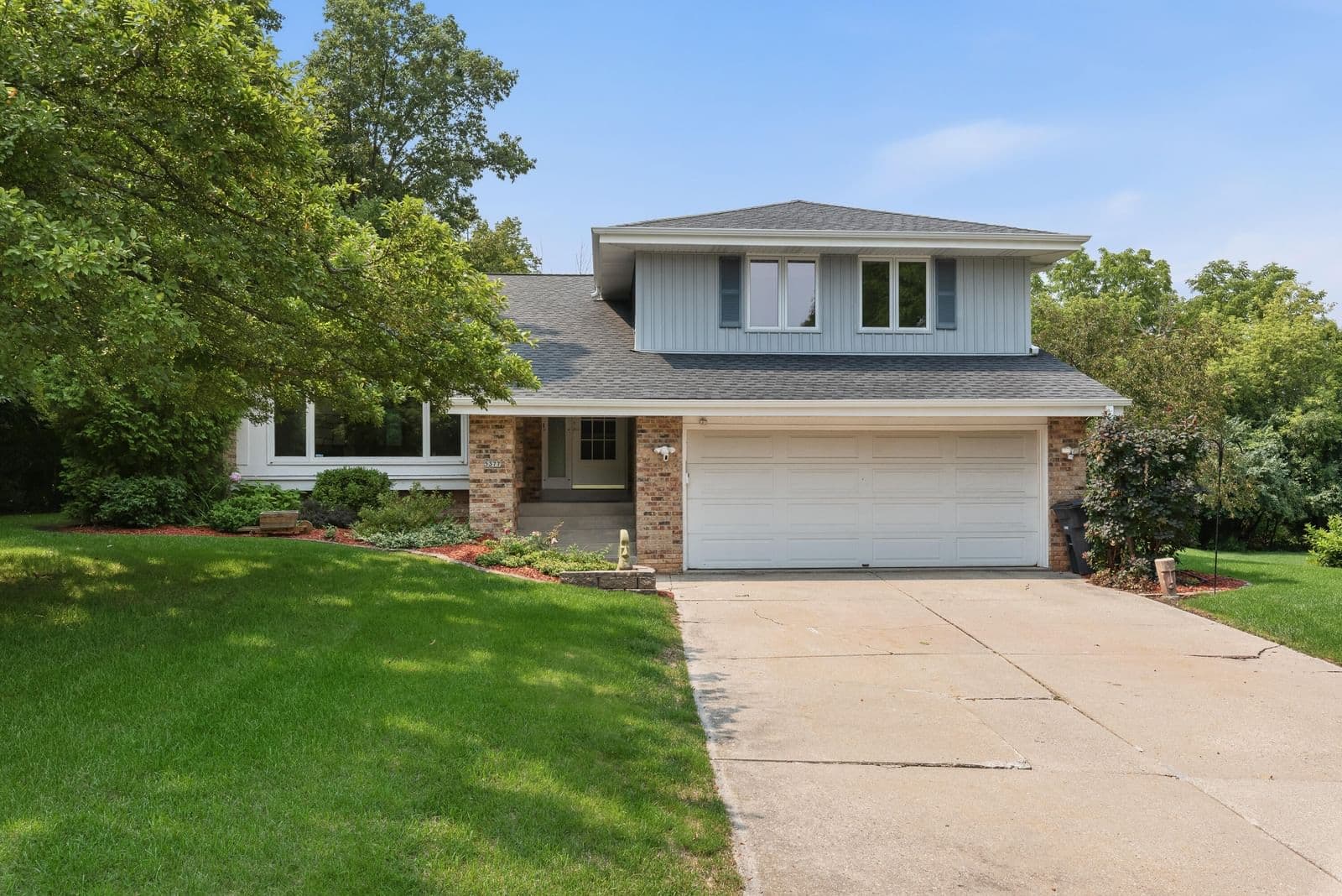 5377 48th, Greenfield, WI 53220