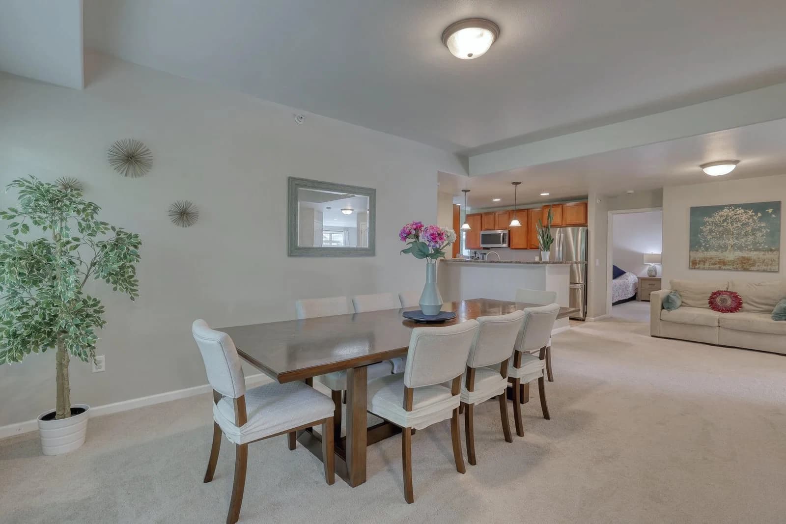 8667 Deerwood, Franklin, WI 53132