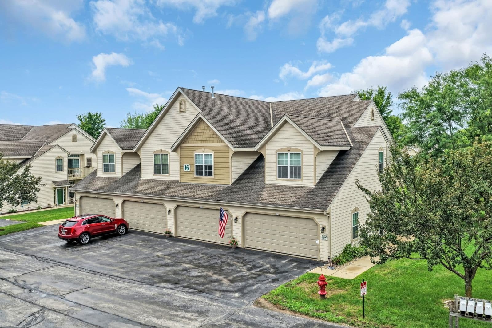 8615 Stratford, Oak Creek, WI 53154