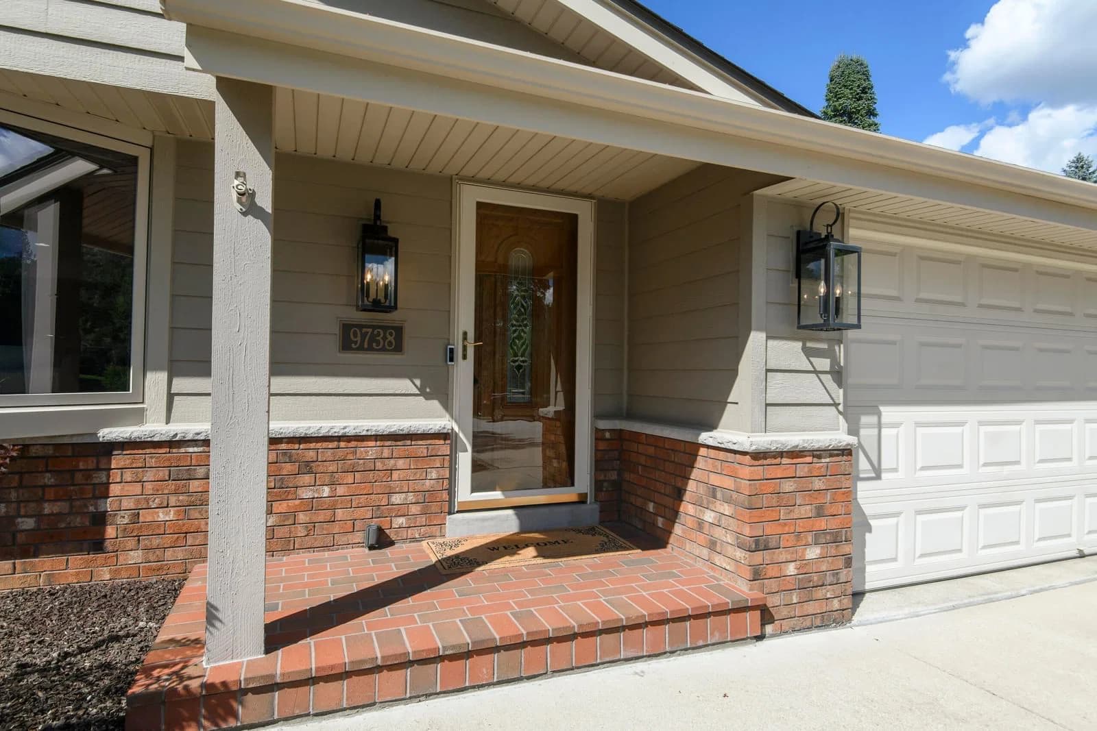 9738 Barnard 4