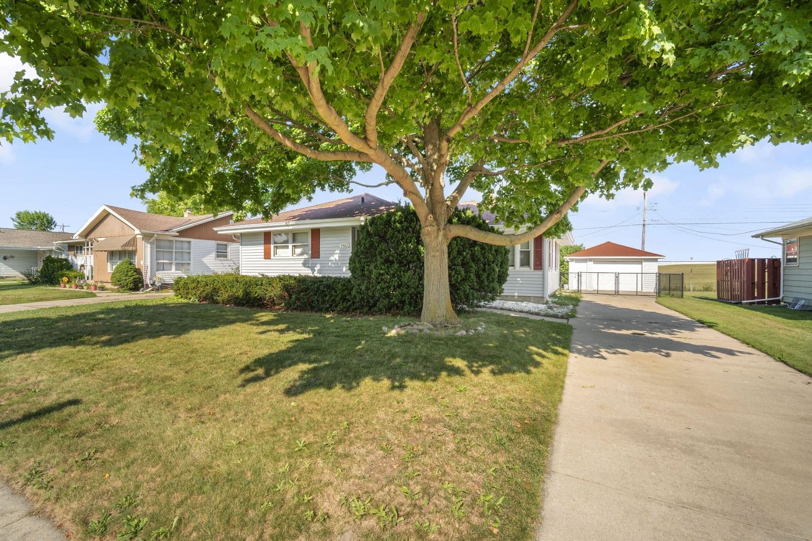 5462 103rd, Milwaukee, WI 53225