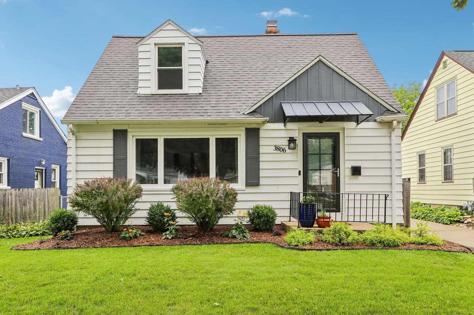 3806 Lenox, Milwaukee, WI 53207