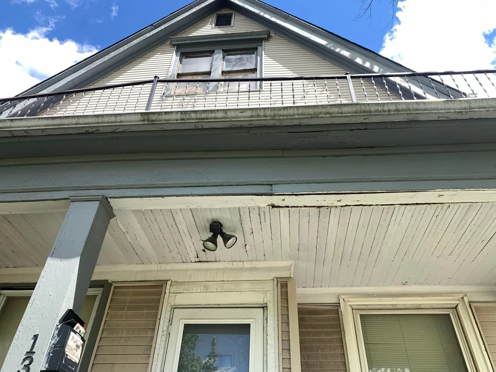 1322 Hopkins 4