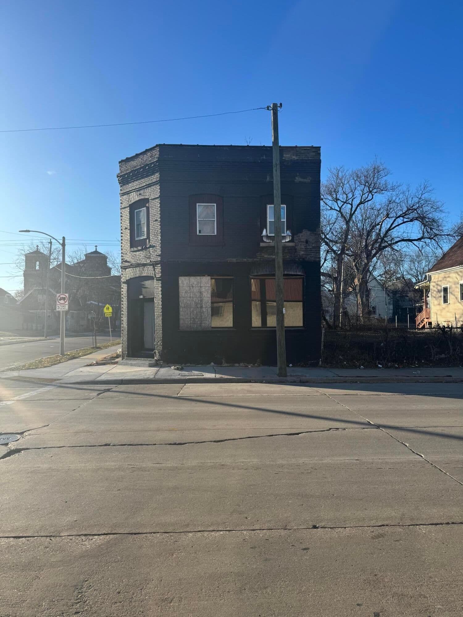 2501 35th, Milwaukee, WI 53210