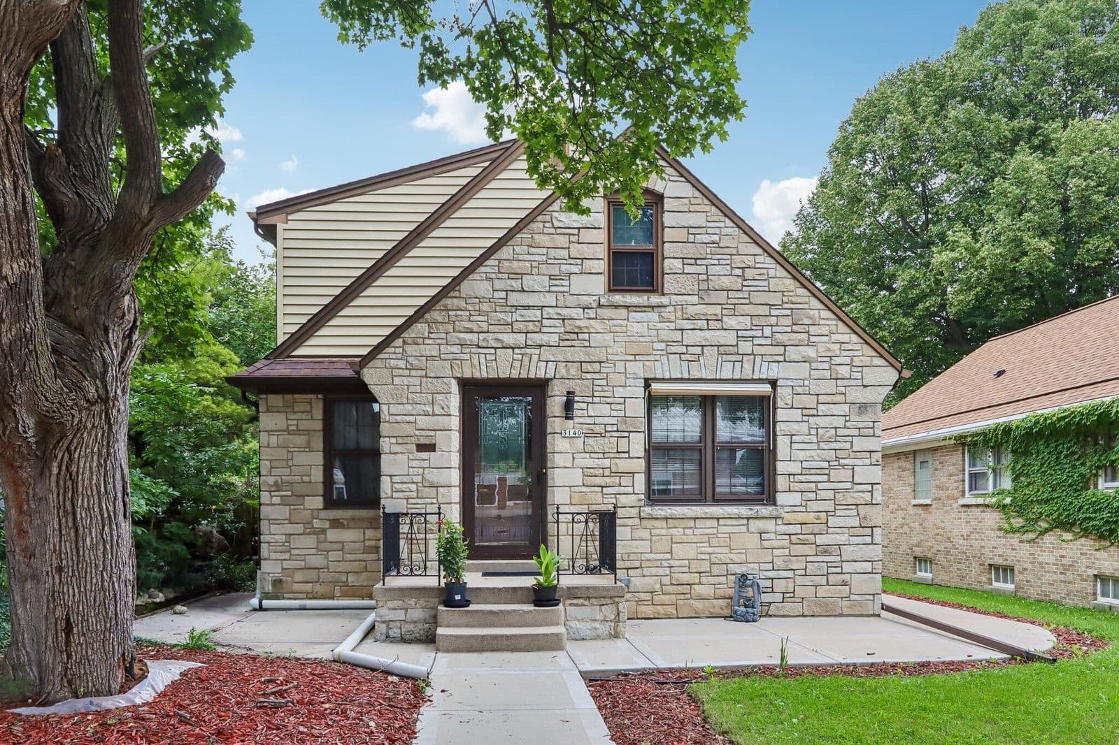 3140 40th, Milwaukee, WI 53215