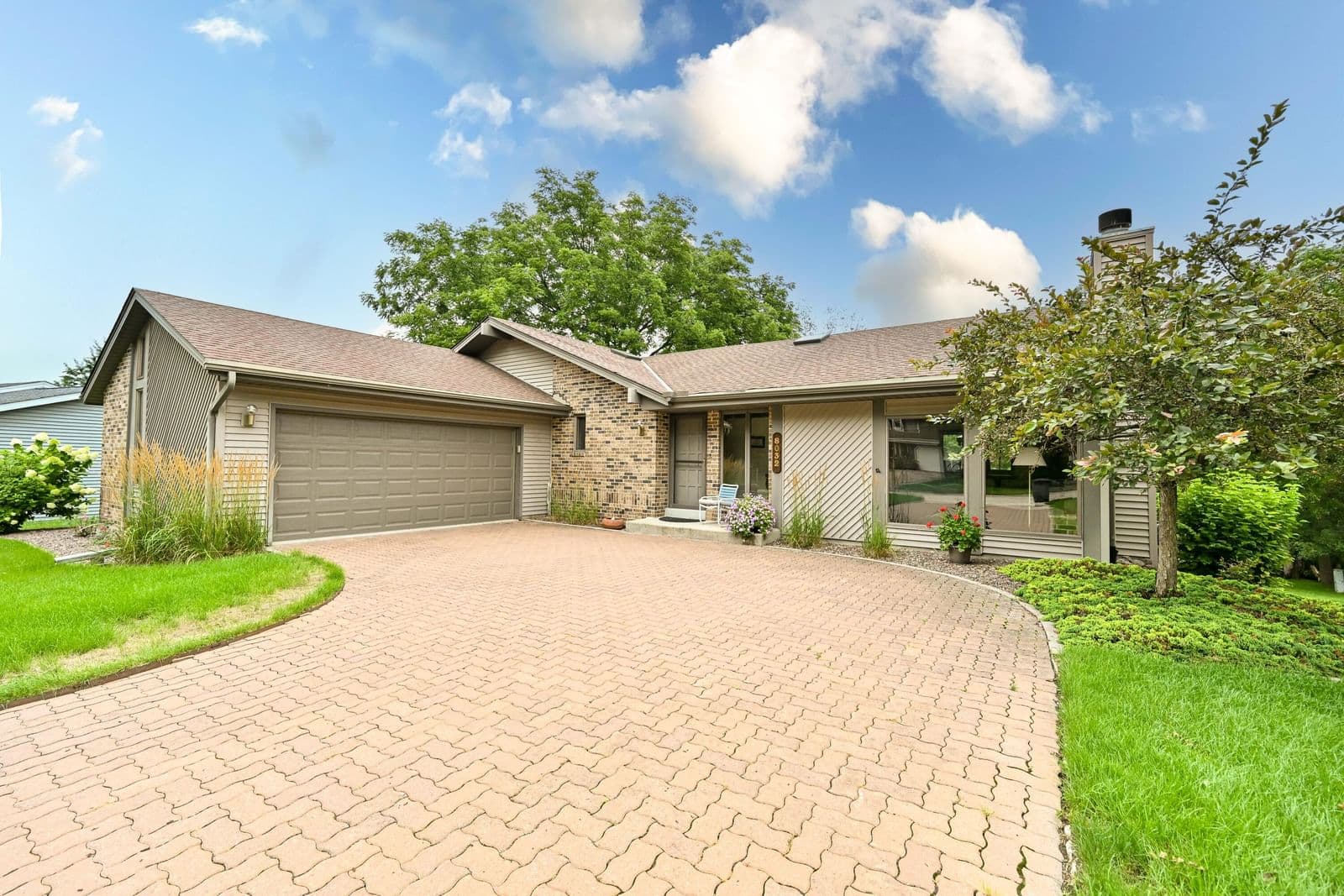 8032 66th, Franklin, WI 53132