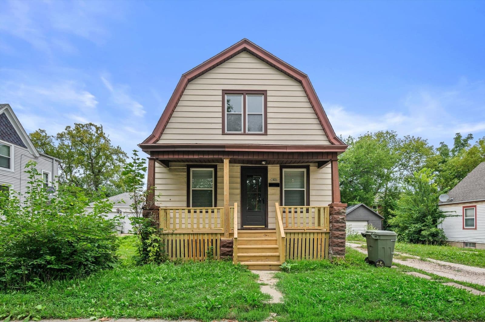 3026 Eggert, Milwaukee, WI 53209