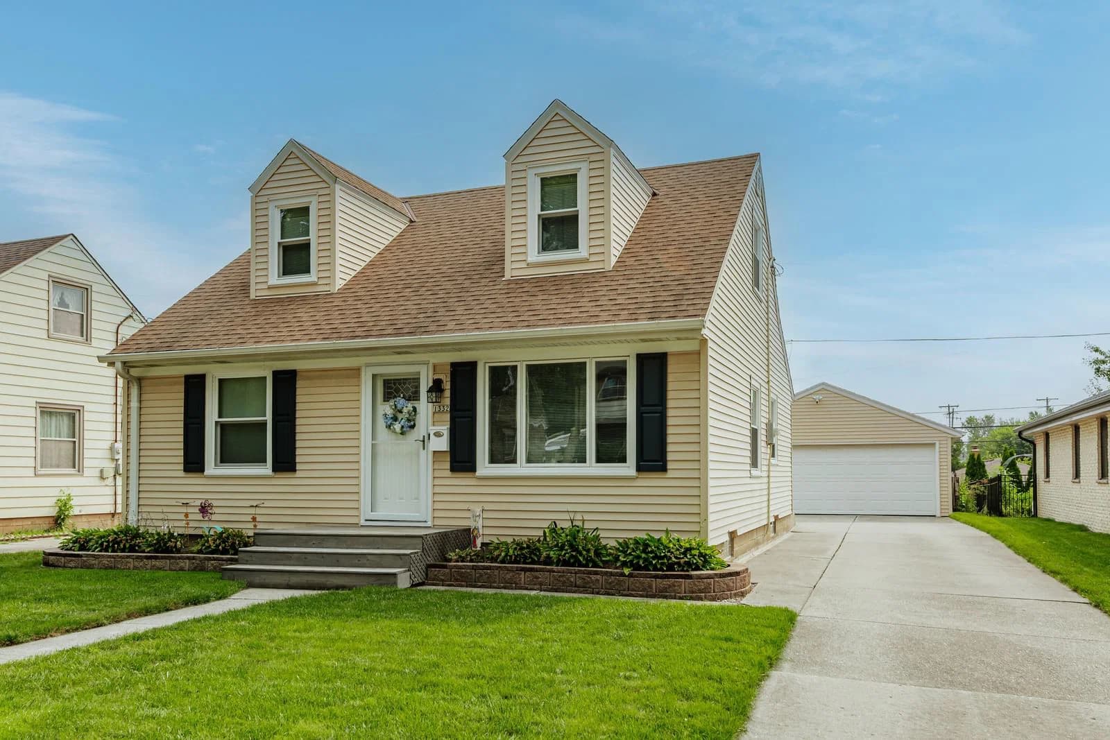 1332 94th, West Allis, WI 53214