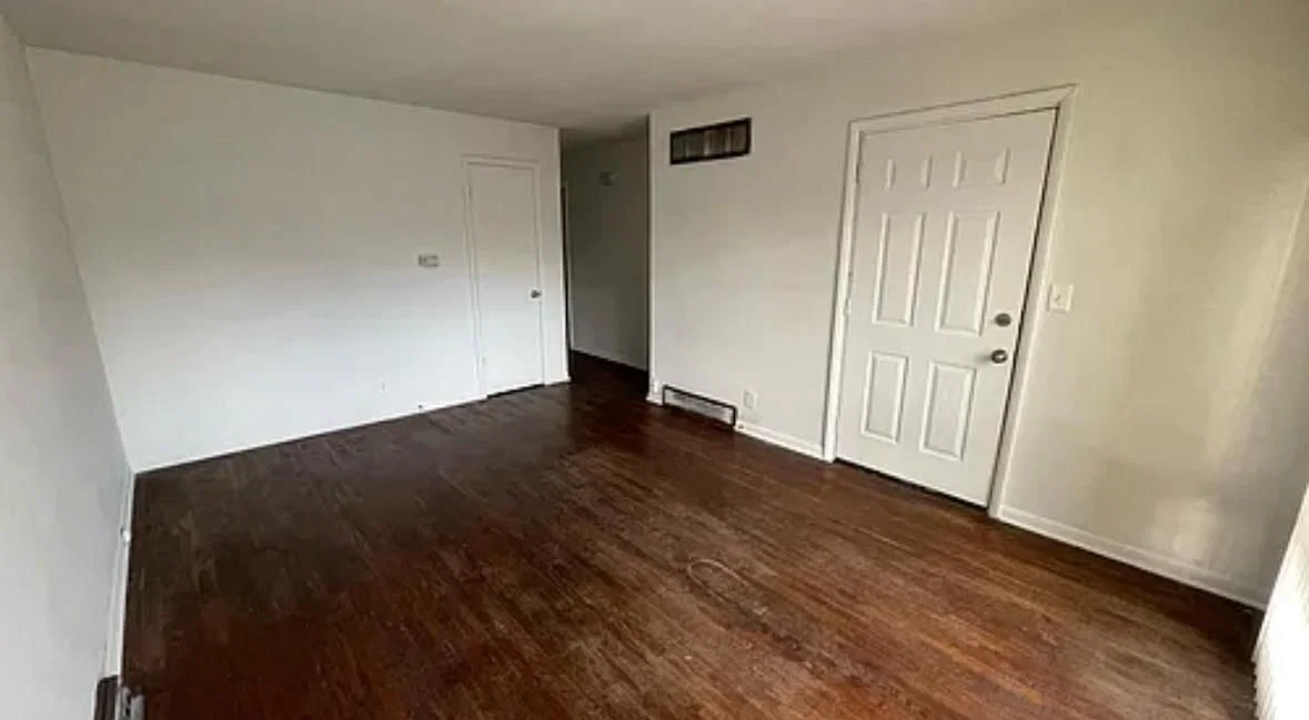 8718 Hampton 5
