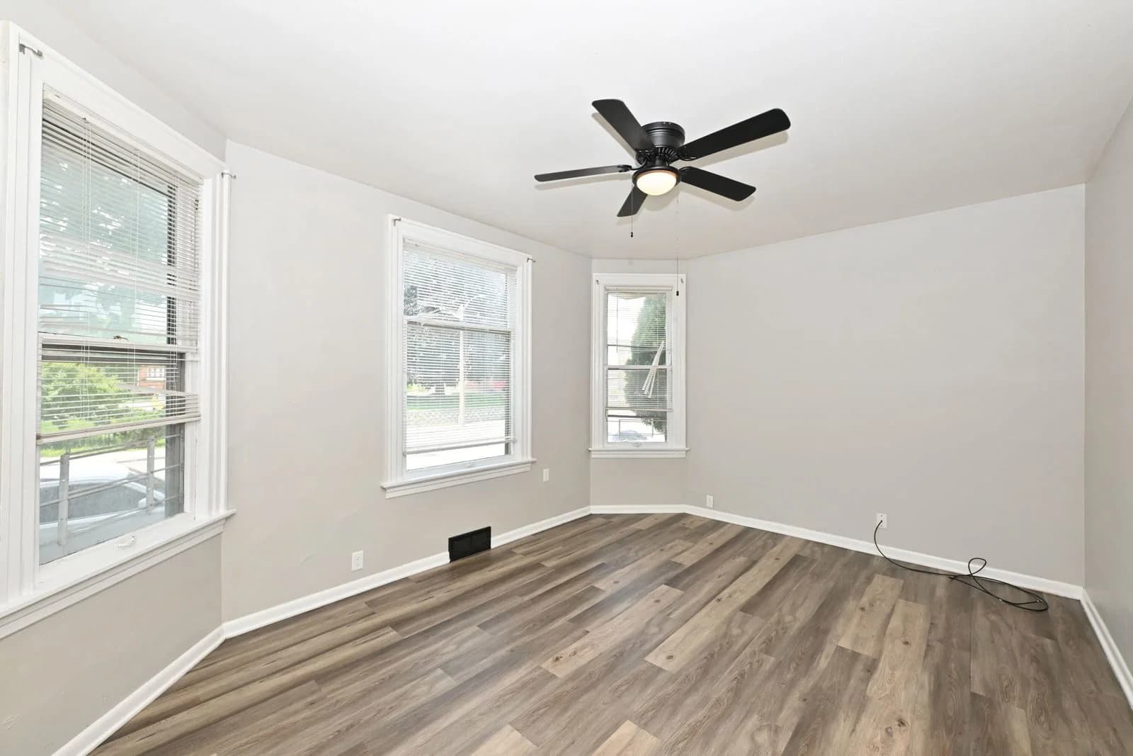 1219 Windlake 4