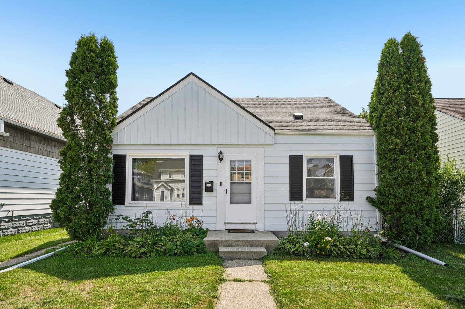 7935 Becher, West Allis, WI 53219