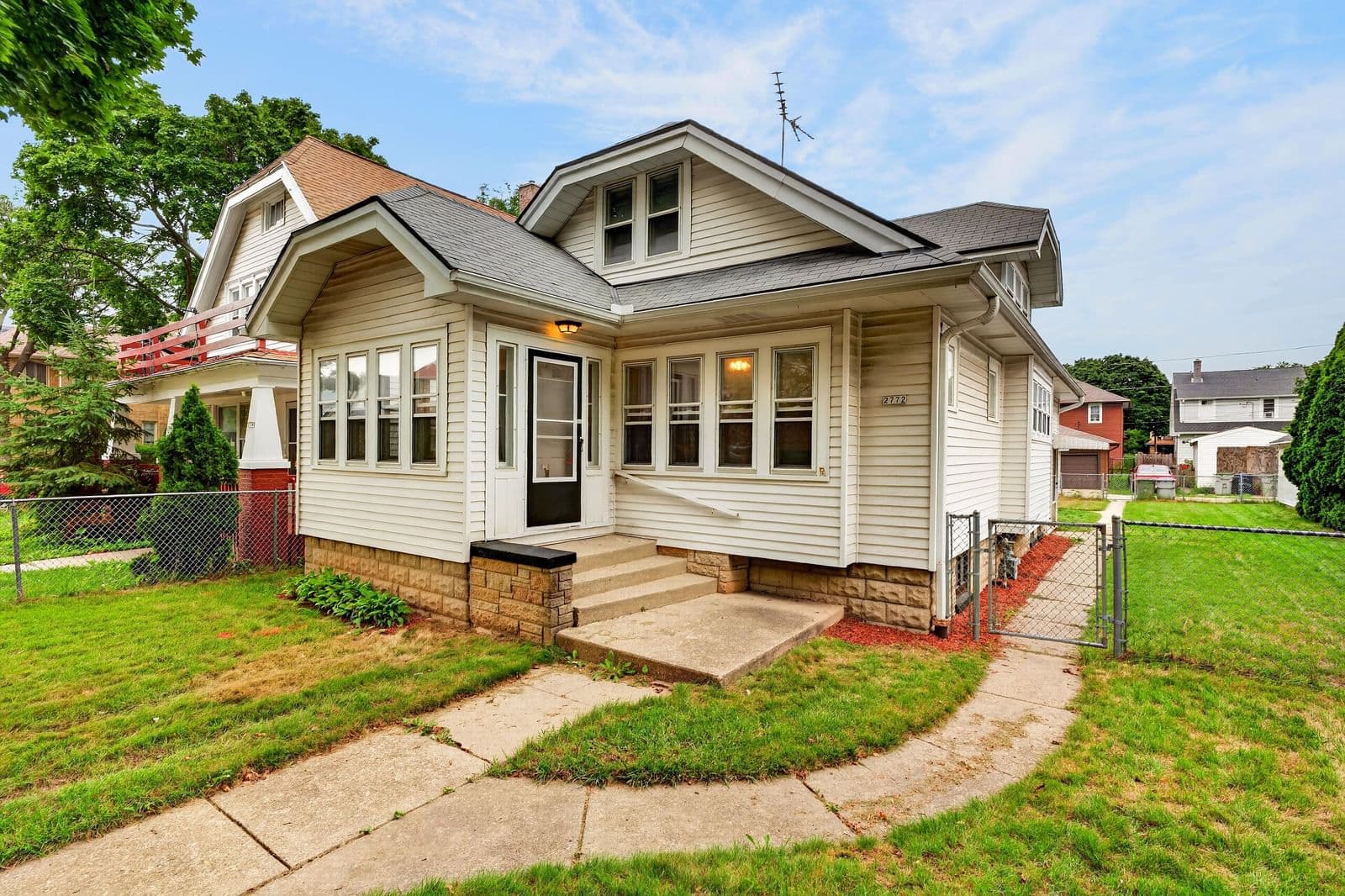 2772 52nd, Milwaukee, WI 53210