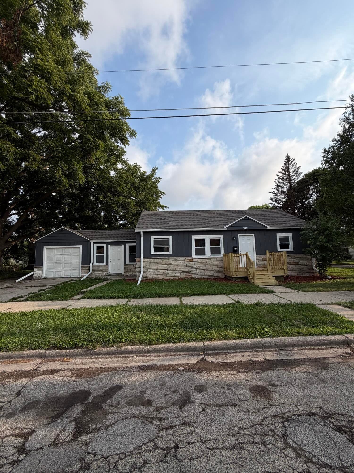 4135 Lancaster, Milwaukee, WI 53209