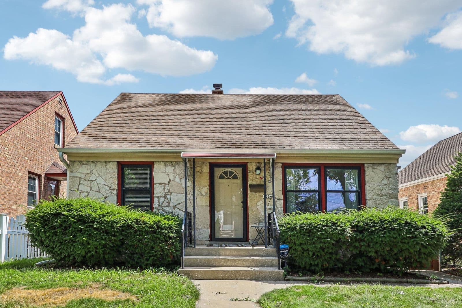 3206 Griffin, Milwaukee, WI 53207