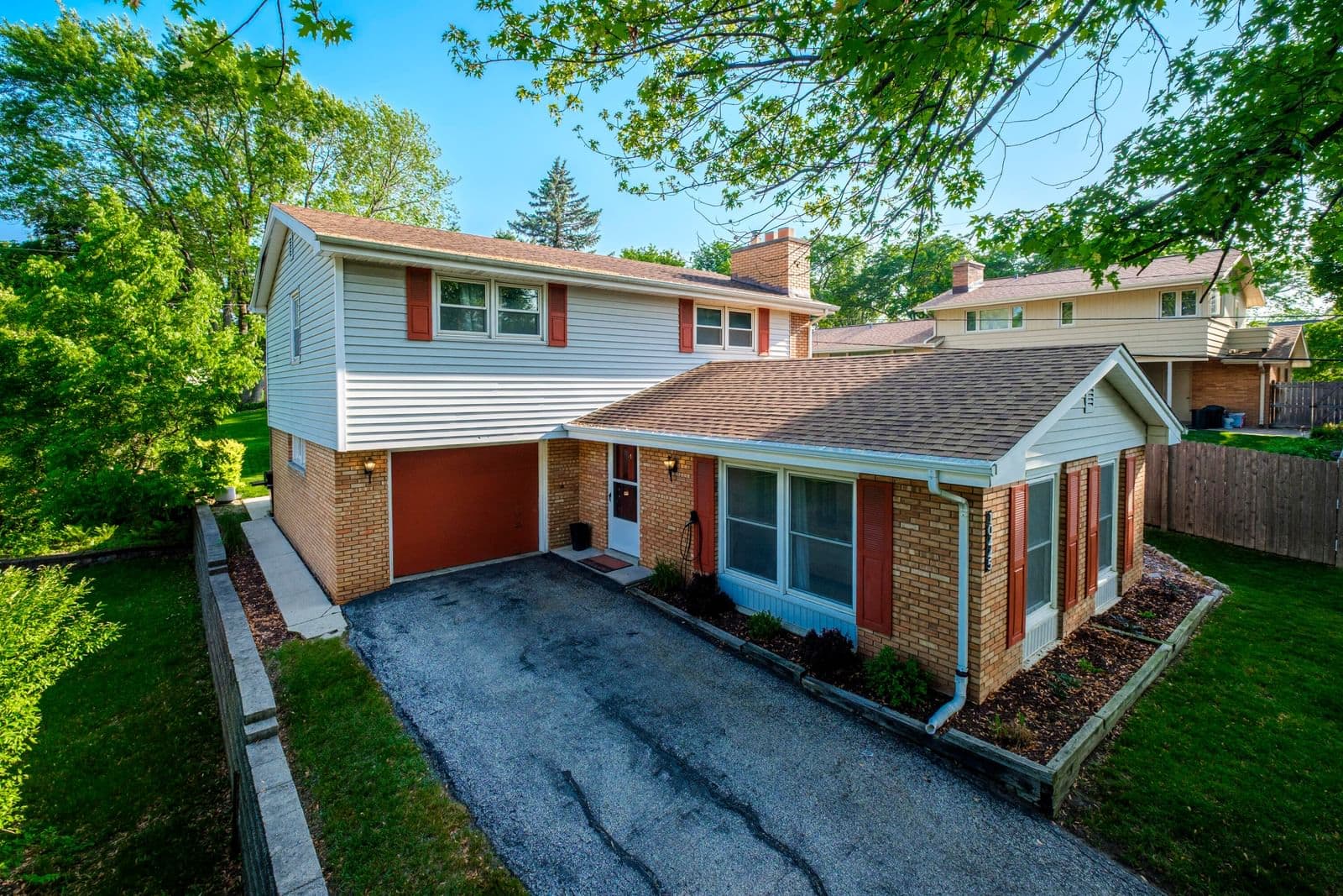 10445 Concordia, Wauwatosa, WI 53222