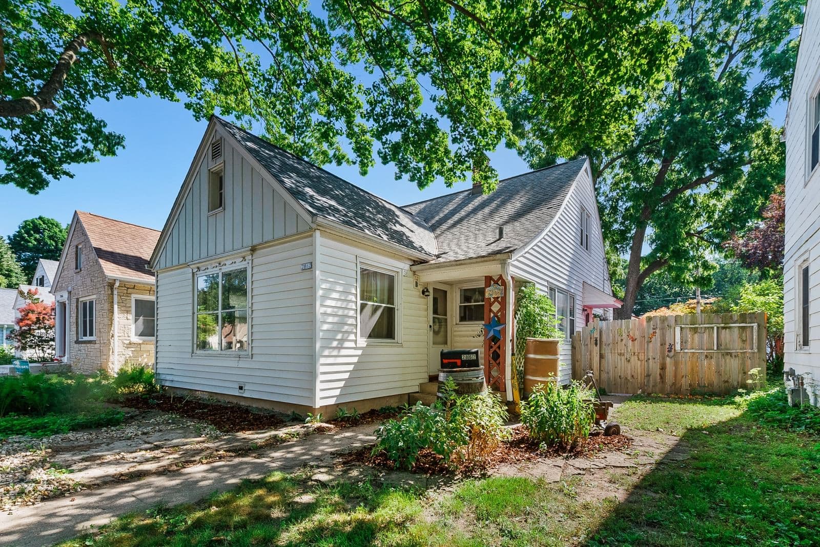 2862 78th, Milwaukee, WI 53222