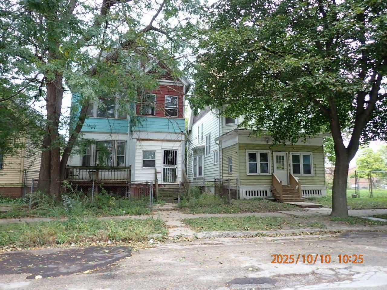 2734 10th, Milwaukee, WI 53206