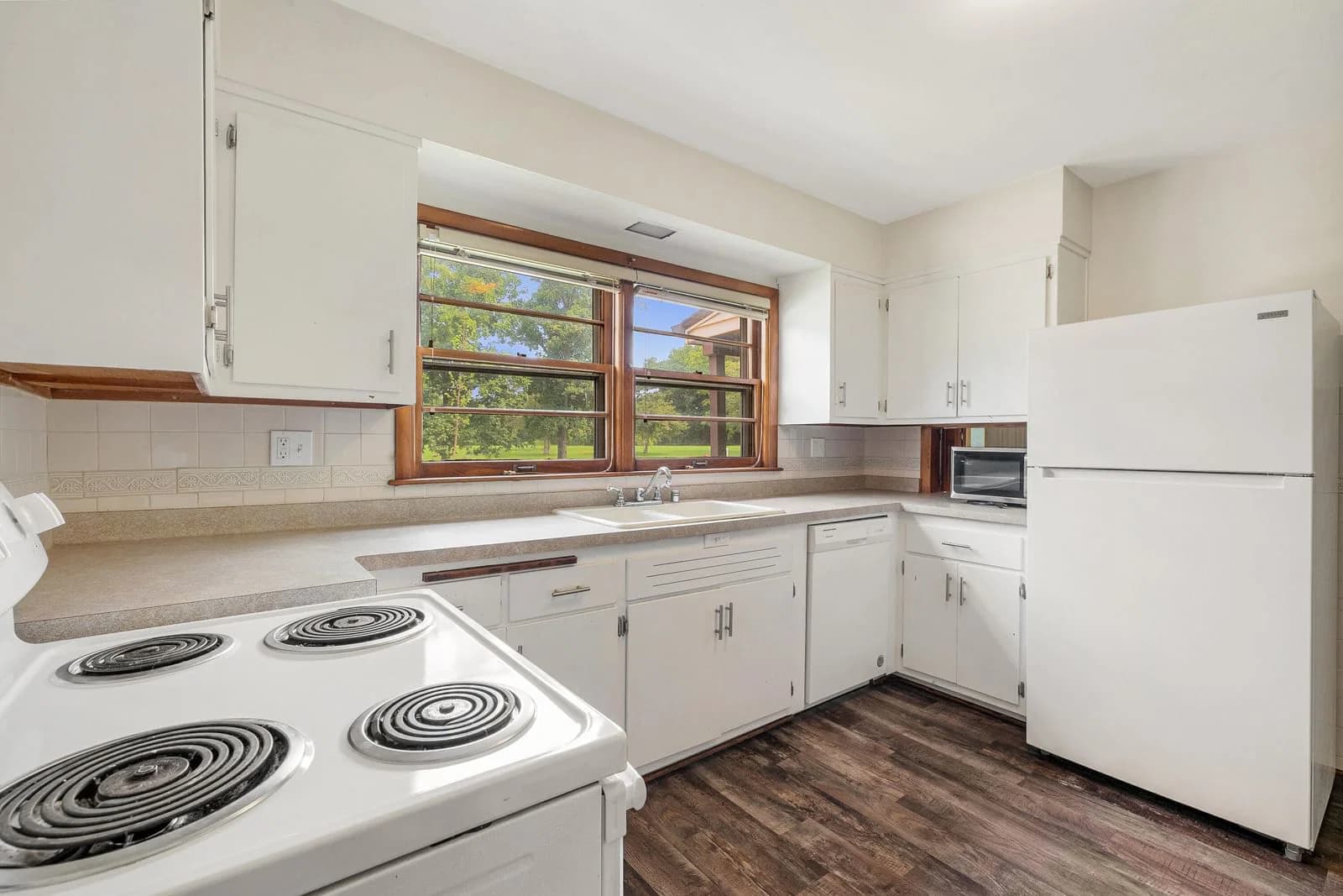4411 Custer 5