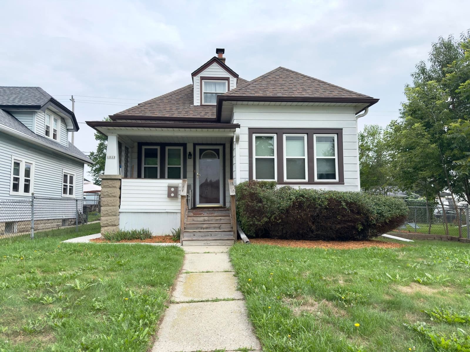 1212 Menomonee, South Milwaukee, WI 53172