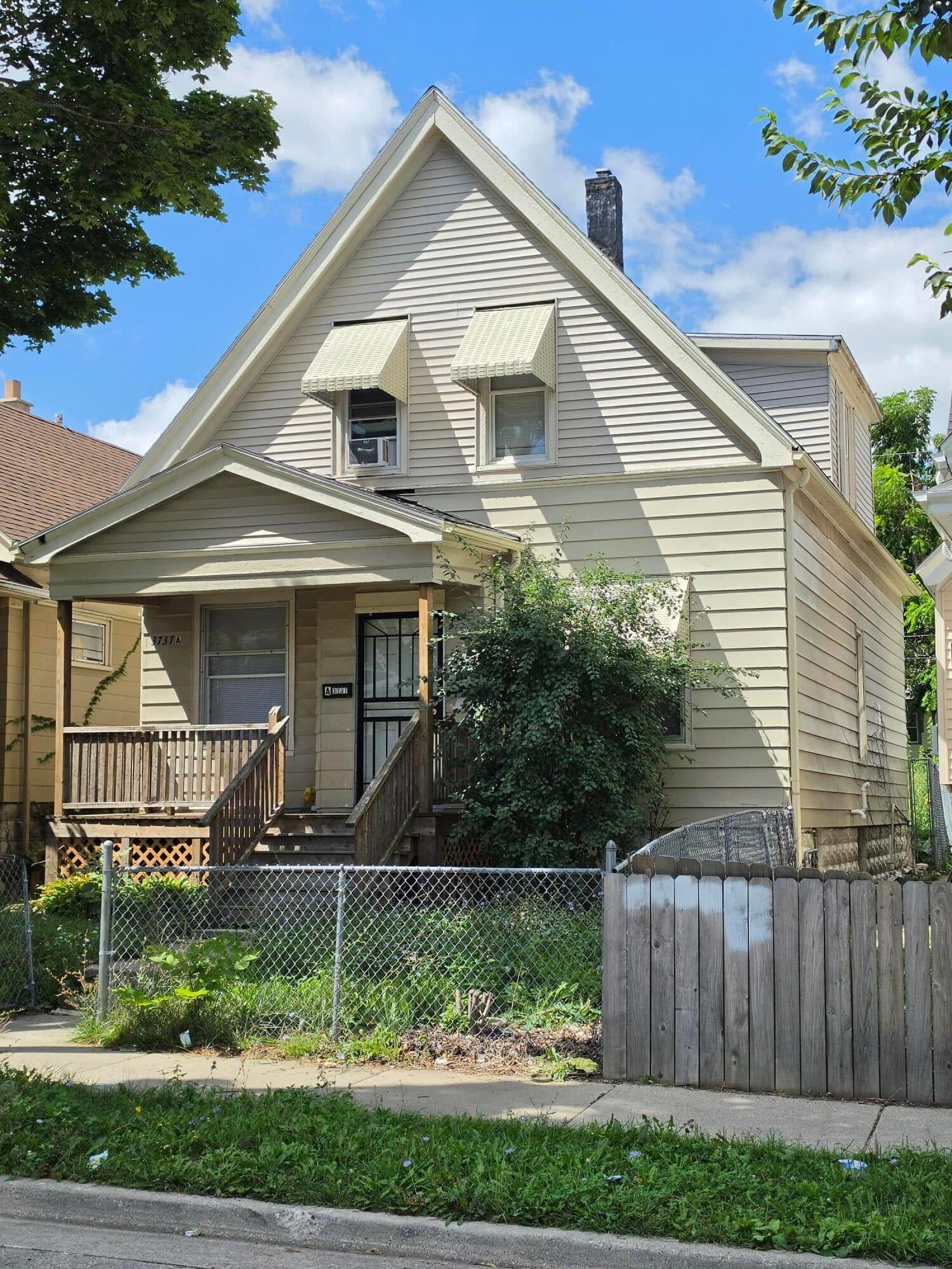 3737 10th, Milwaukee, WI 53206